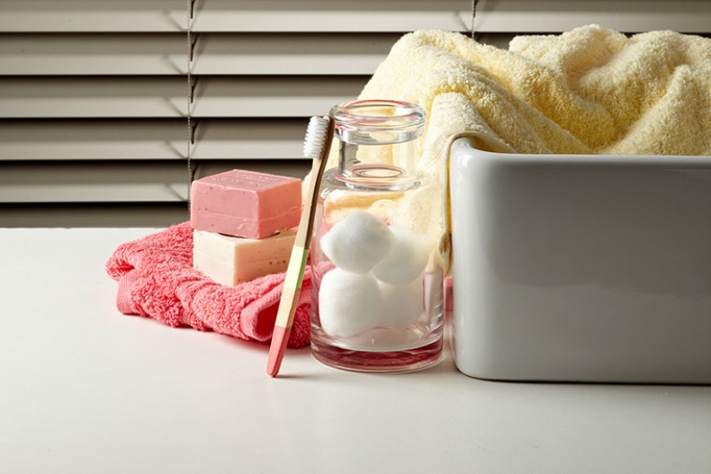 How to clean your window blinds